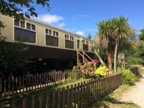 4 Bedroom Converted Train Carriage Harvey near the Beach in Hayle, Cornwall, England